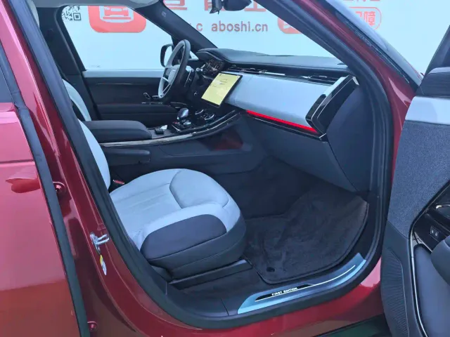 Land Rover Range Rover Sport — Фото автомобиля 15