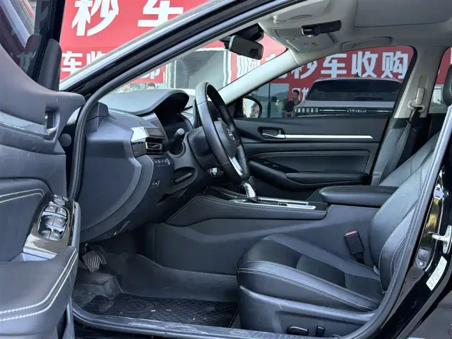 Nissan Teana — Фото автомобиля 6