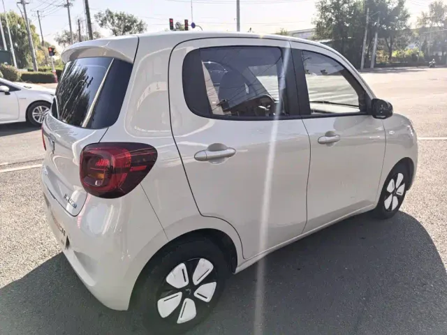 Wuling Hongguang Mini EV — Фото автомобиля 11