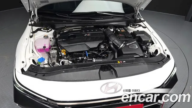 Hyundai Avante CN7 — Фото автомобиля 9