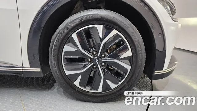 Kia EV6 Long Range — Фото автомобиля 20