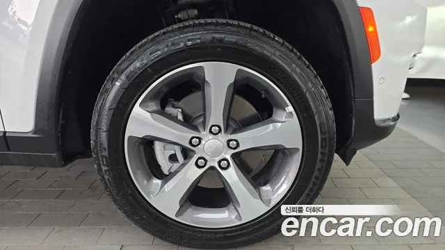 Jeep Cherokee Grand Cherokee(WL) 3.6 Limited — Фото автомобиля 5
