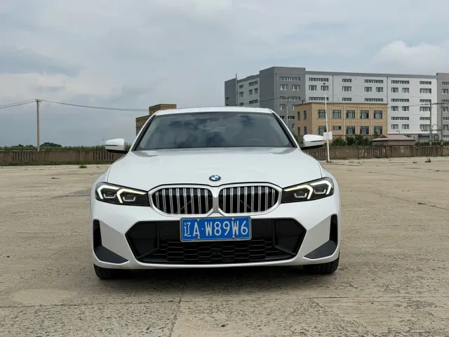 BMW 3 Series — Фото автомобиля 2