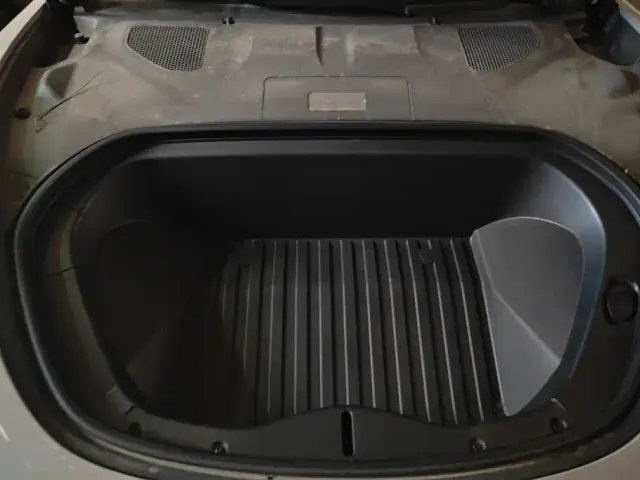 Xiaomi SU7 — Фото автомобиля 10