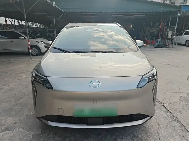 GAC Aion Y — Фото автомобиля 2
