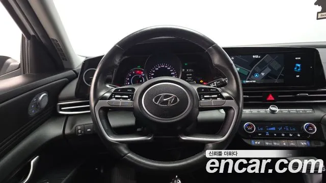Hyundai Avante CN7 — Фото автомобиля 20