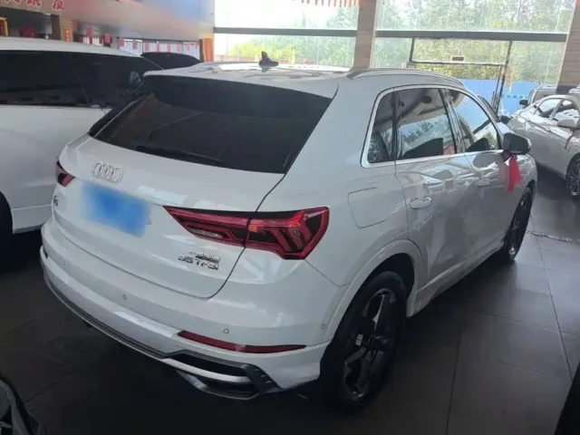 Audi Q3 — Фото автомобиля 6