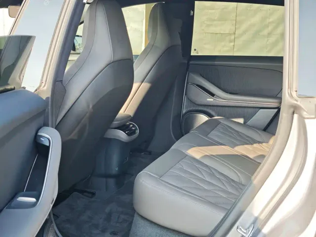 Nio ET5 Touring — Фото автомобиля 10