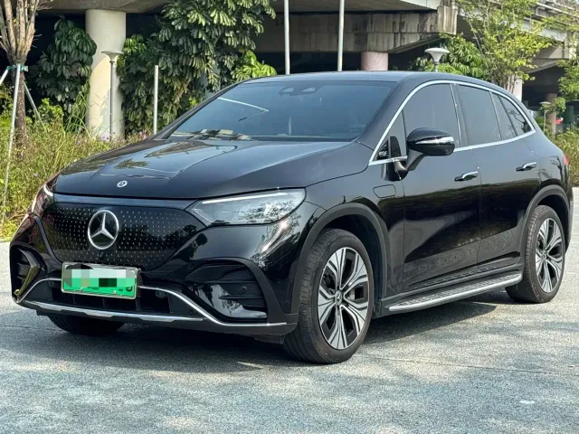 Фотография автомобиля — Mercedes-Benz EQE SUV