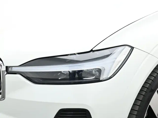 Volvo XC60 — Фото автомобиля 17