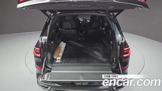 BMW X7 — Фото автомобиля 24