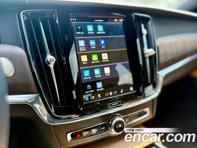 Вольво S90 — Фото автомобиля 19