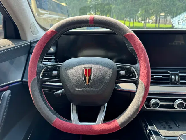 Hongqi HS5 — Фото автомобиля 11