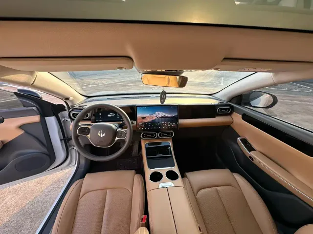 Leapmotor C01 — Фото автомобиля 9