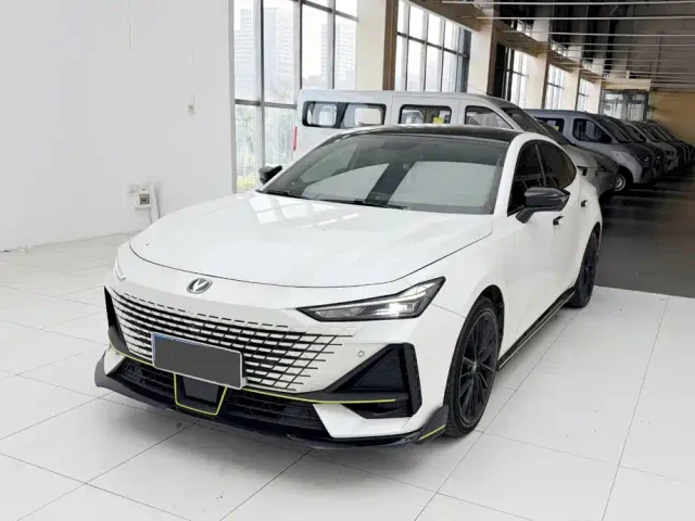 Фотография автомобиля — Changan UNI-V