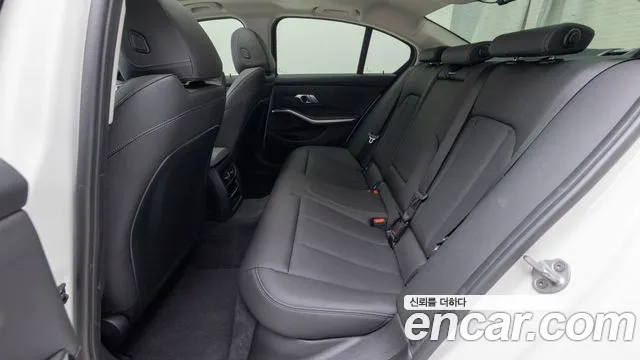 BMW 3 Series G20 — Фото автомобиля 11