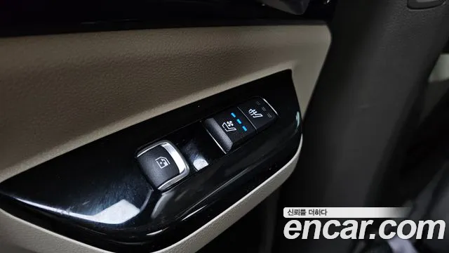 Kia Canival Carnival 4 поколение Дизель 9 мест Signature — Фото автомобиля 16