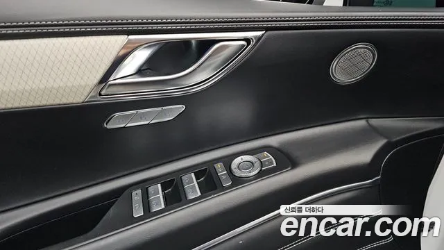 Genesis GV80 — Фото автомобиля 26