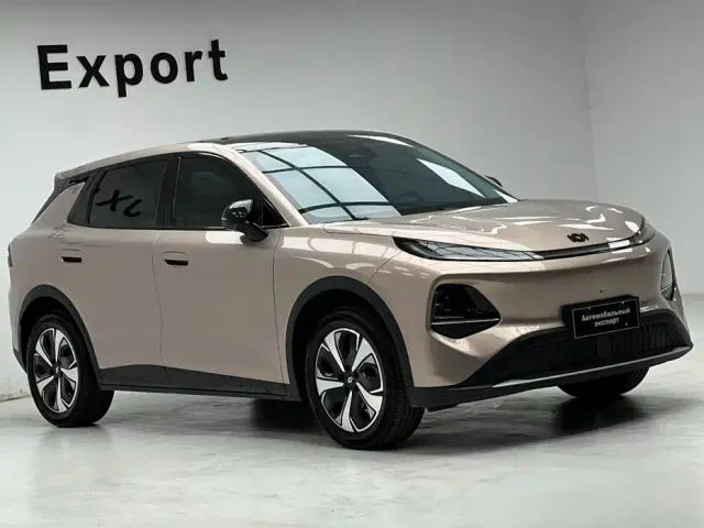 Changan Qiyuan Q05 — Фото автомобиля 3