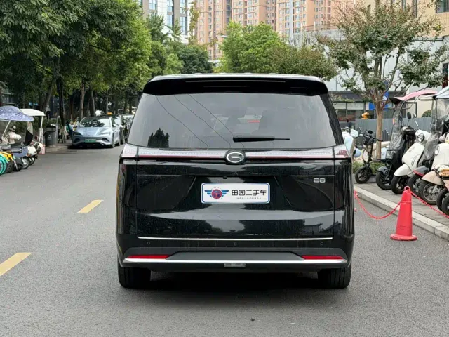 GAC Trumpchi E8 — Фото автомобиля 5