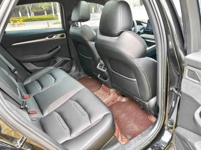 Geely Xingrui — Фото автомобиля 13