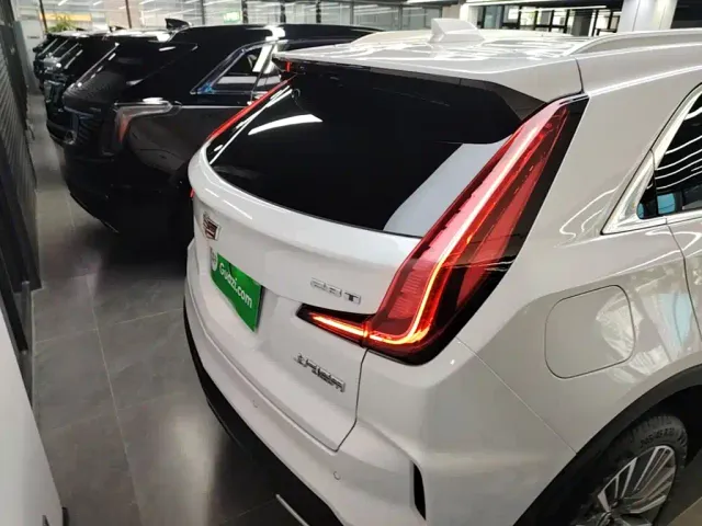 Cadillac XT4 — Фото автомобиля 5