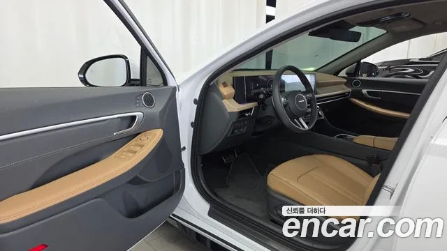 Hyundai Sonata — Фото автомобиля 15