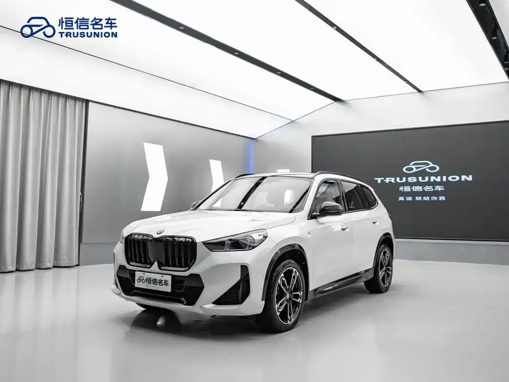 BMW BMW X1 2023 xDrive25Li M Sport Package — Фото автомобиля 3