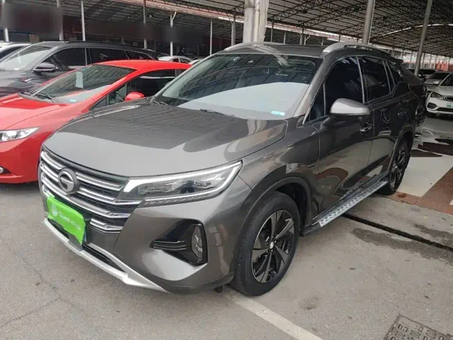 Фотография автомобиля — GAC Trumpchi GS4