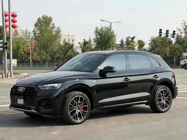 Фотография автомобиля — Audi Q5L