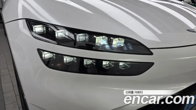 Genesis GV60 — Фото автомобиля 7