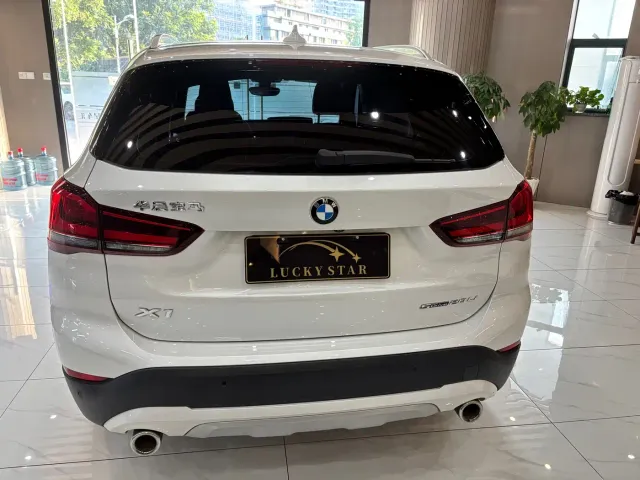 BMW X1 — Фото автомобиля 4