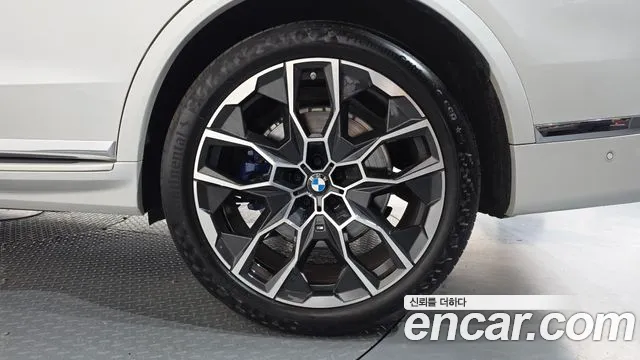 BMW X7 — Фото автомобиля 18
