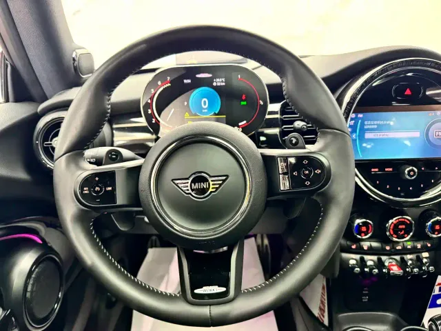 MINI John Cooper Works — Фото автомобиля 11