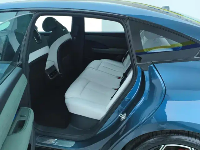 Nissan N7 — Фото автомобиля 11