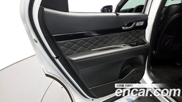 Hyundai Palisade Palisade Дизель 2.2 2WD — Фото автомобиля 24