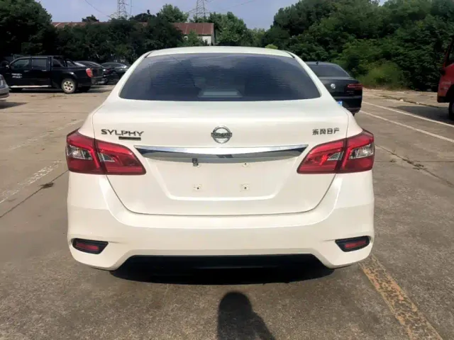 Nissan Sylphy — Фото автомобиля 5