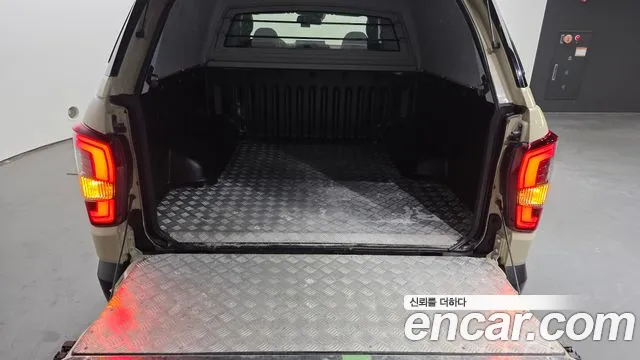 KG_Mobility_Ssangyong Rexton Новый Rexton Sport Khan Дизель 2.2 4WD — Фото автомобиля 8