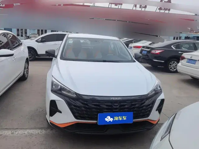 Dongfeng Yixuan — Фото автомобиля 2