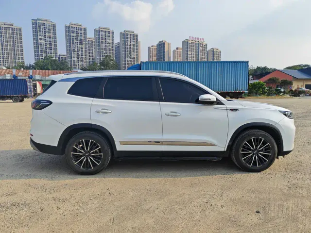 Chery Tiggo 8 PLUS — Фото автомобиля 4