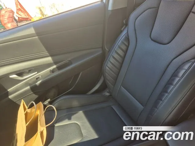 Hyundai Avante CN7 — Фото автомобиля 12