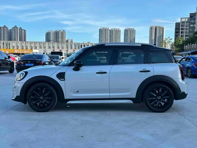 MINI Countryman — Фото автомобиля 7