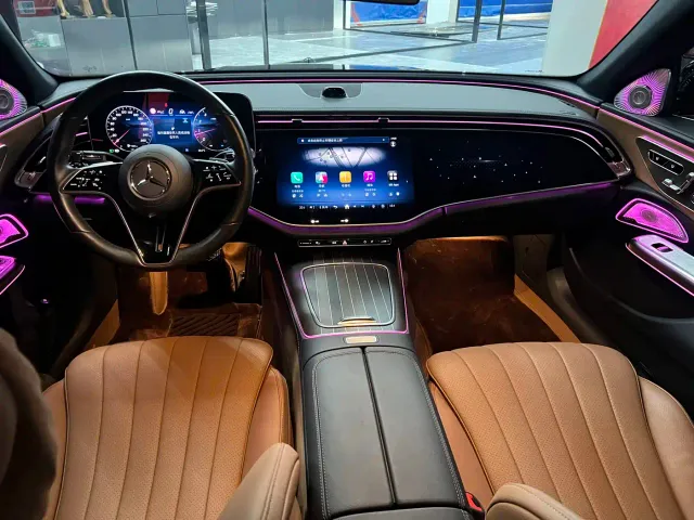 Mercedes-Benz E-Class — Фото автомобиля 6