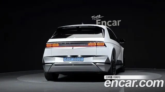 Hyundai Ioniq 5 — Фото автомобиля 4