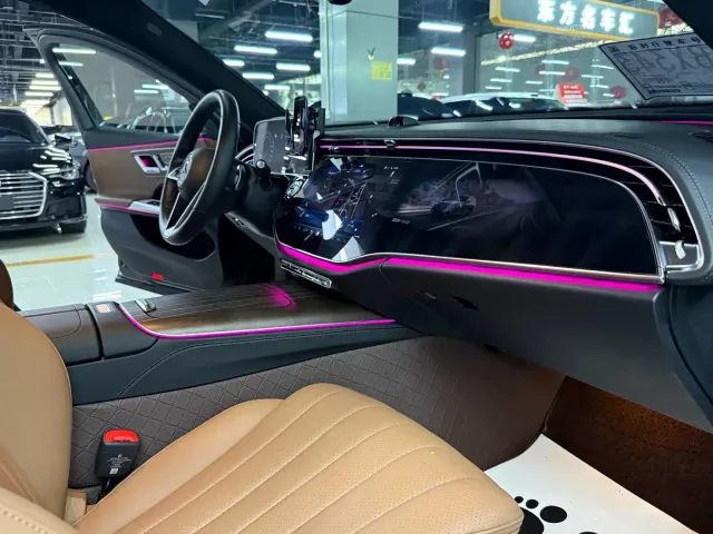 Mercedes-Benz E-Class — Фото автомобиля 15