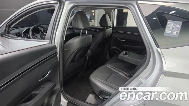 Hyundai Tucson Tucson (NX4) Дизель 2.0 2WD — Фото автомобиля 11