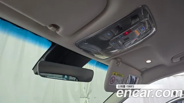 Genesis GV70 2.5T Бензин AWD — Фото автомобиля 16