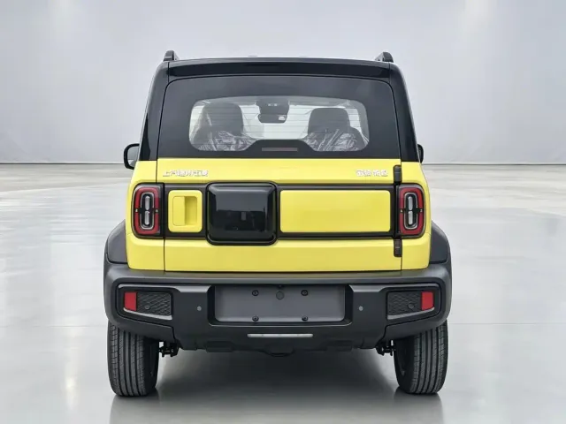 Baojun Yep — Фото автомобиля 9