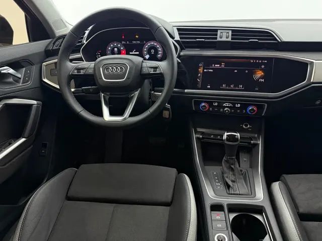 Audi Q3 — Фото автомобиля 10