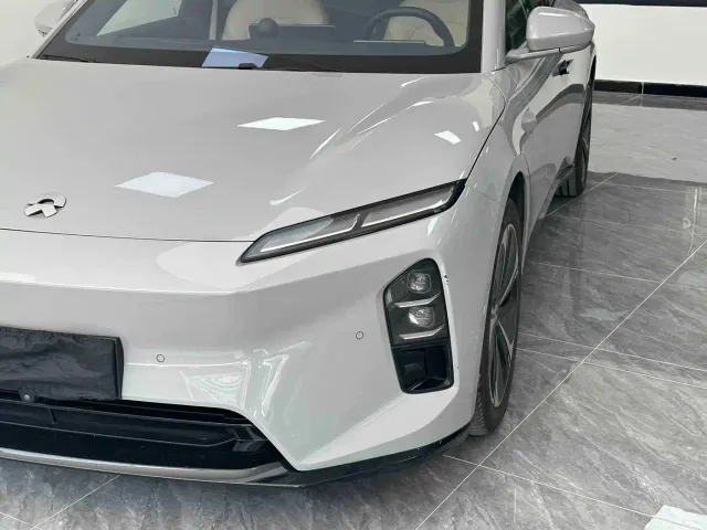 Nio ET5 Touring — Фото автомобиля 3